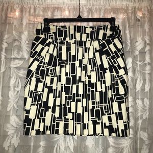 Geometric Black and White Pencil Skirt